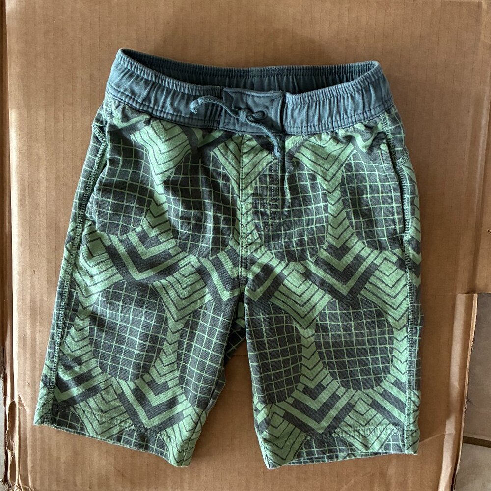 Tea Collection boy shorts size 7